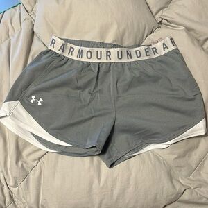 Used Under Armour gray shorts